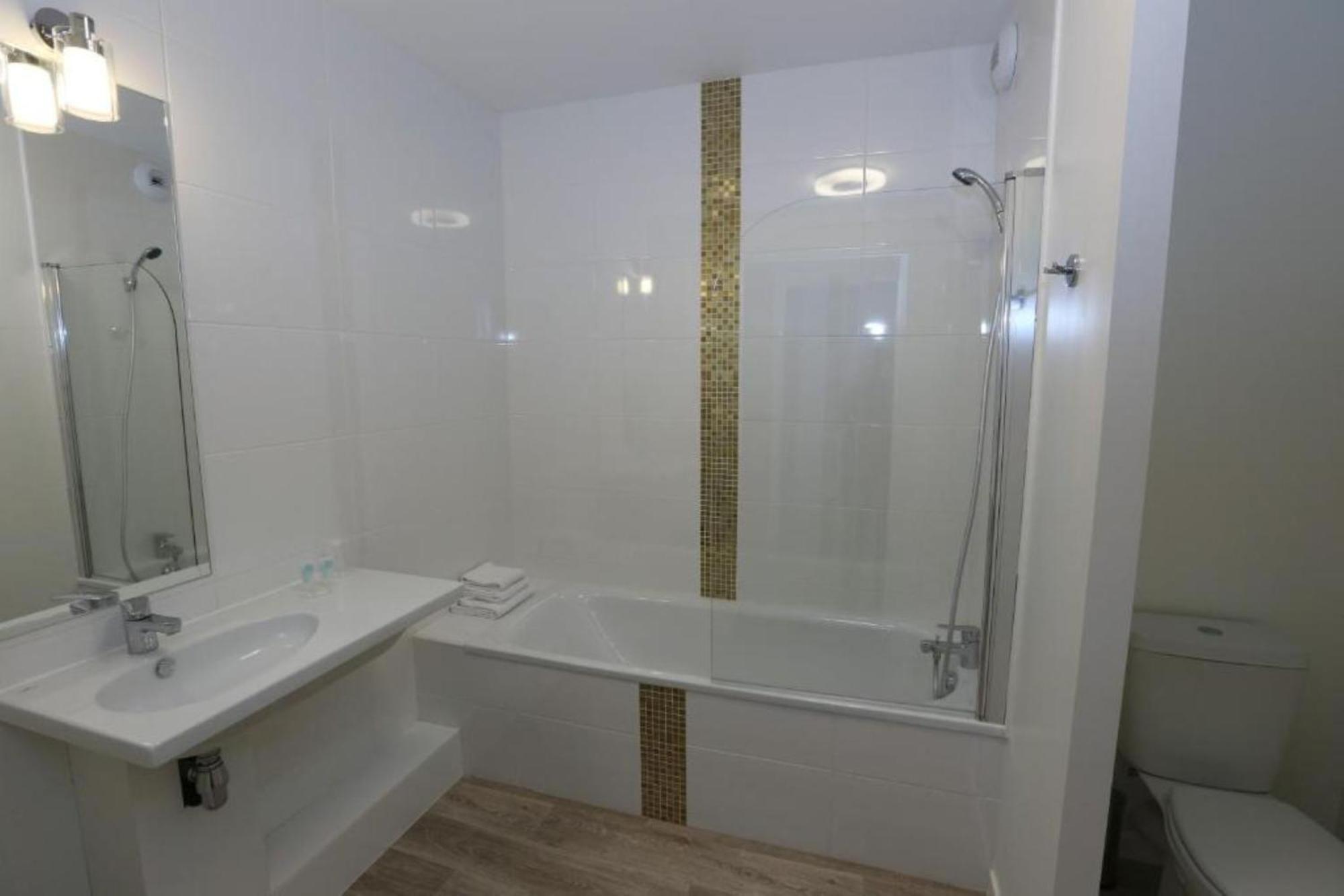Les Criquets & Hotel 3*