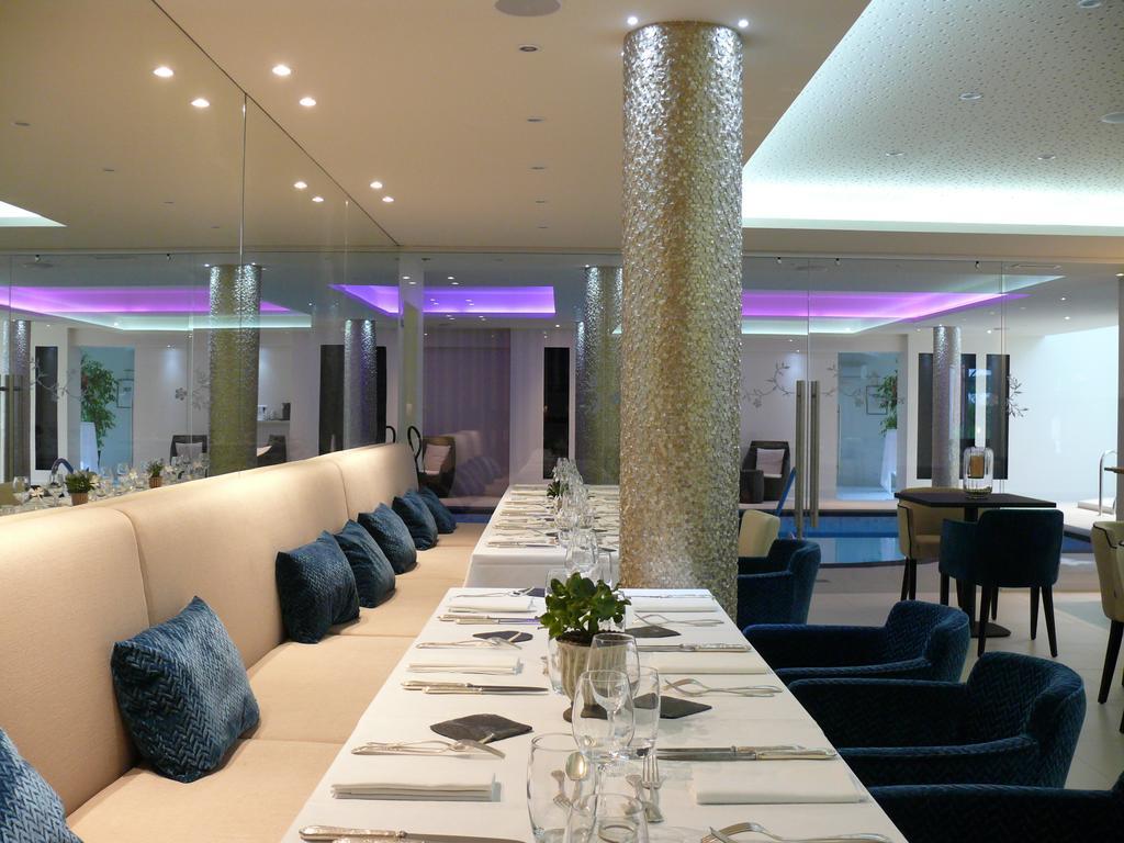 Les Criquets Restaurant 3*